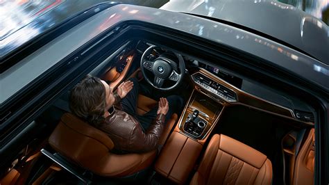 The 2020 bmw x6 m50i m50i 4dr suv awd (4.4l 8cyl turbo 8a) can be purchased for less than the manufacturer's suggested retail price (aka 2020 bmw x6 m50i listings and inventory. BMW X5 | モデル紹介 | SUV | BMW.CO.JP