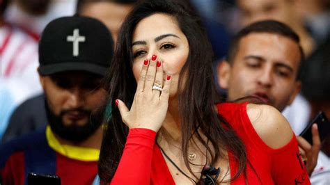 Find out which is better and their overall performance in the country ranking. Larissa Riquelme hizo suspirar a los aficionados durante ...