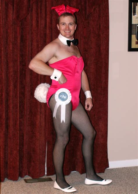 Diy playboy bunny halloween costume #playboybunny #halloweencostumes #collegelife #halloween2017 #halloweenparty #halloweenmakeup lots of inspiration, diy & makeup tutorials and all accessories you need to create your own diy playboy bunny costume for halloween. Playboy Bunny man costume | DIY IDEA | Pinterest | Bunny ...