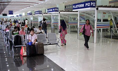 Looking for the nearest stop or station to utc pudu sentral? Pudu Sentral (Puduraya); het centraal busstation in Kuala ...