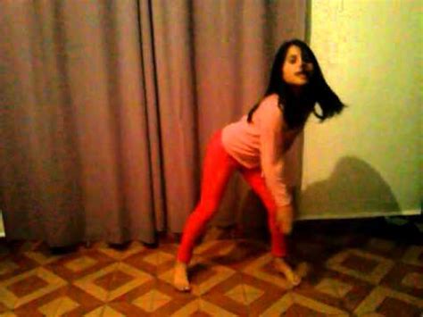 Natia and suzana \ be free dance. Isabelle dançando - show das poderosas - Anitta - YouTube