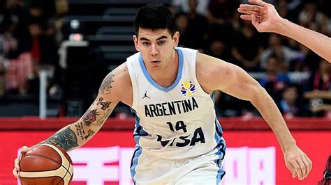 At a height of 1.99 m (6'6 1⁄2), he can play at both the small forward and power forward positions. Gabriel Deck suena cada vez más fuerte en la NBA - Diario ...