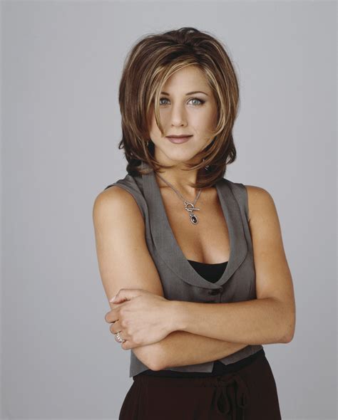 June 15, 1994 behold, the first. Jennifer Aniston: τα 10 πιο iconic κουρέματά της (γιατί ...