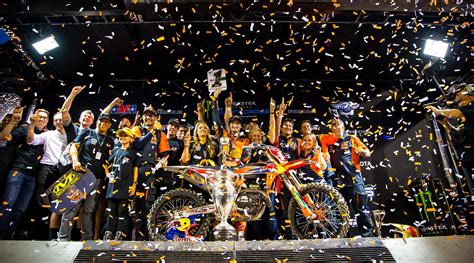 1 live gold price chart providing full screen live gold price charts in ounces and kilos in 48 national currencies. NBC Sports Gold Supercross Pass | NBC Sports