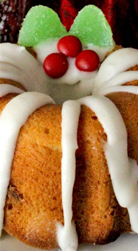 Party guests will ooh and ahh when you cut into the first slice, revealing 1. Christmas Mini Bundt Cake Recipes Using Cake Mix ...