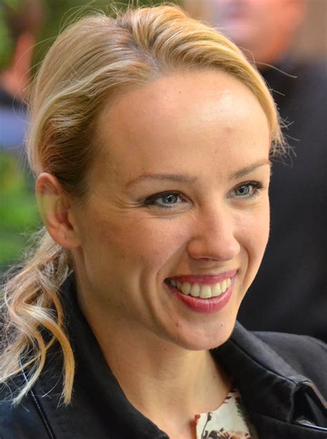 She is an actress, known for rédl (2018), muzi v nadeji (2011) and pres prsty (2019). File:Petra Hřebíčková 2014.JPG - Wikimedia Commons