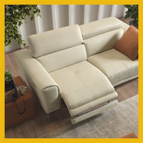 Andiamo a scoprire insieme i nuovi modelli e le offerte e tutte le promozioni in corso sul sito di questa azienda. Divani & Divani by Natuzzi Torino - Home | Facebook