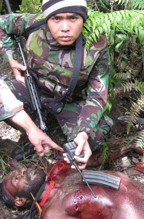 Organisasi papua merdeka, opm) is an umbrella term for the independence movement established during 1965 in the west papuan or west new guinea territory which is currently being administrated by indonesia as the provinces of. TNI TEMBAK WARGA CIVIL DI PUNCAK JAYA DENGAN DALIH TEMBAK ...