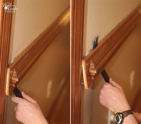 Slide the wide putty knife flat against the wall, starting at one end of the chair rail. How to Remove Chair Rail ~Part 1