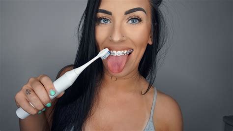 Brush the outer surfaces of your teeth and braces with a circular motion. HOW TO BRUSH YOUR TEETH WITH BRACES (YASI ELECTRIC ...