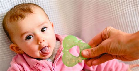 How early can an infant start teething? How to keep your teething baby cool this summer - babye