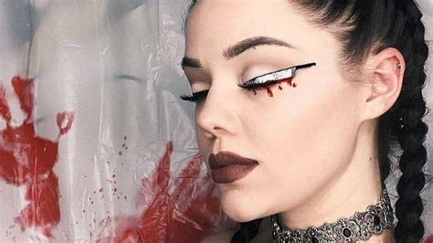 Cuando hay dolor detrás del ojo, la sensación es como si viniera de dentro de su cabeza, no es a. Maquilla tus ojos para Halloween - Esencia Mujer
