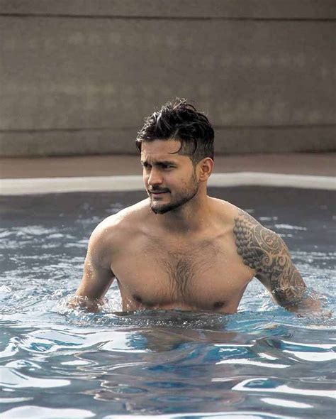 Manishpandey #ashritashetty #manishpandeymarriage manish pandey marriage with girlfriend ashrita manish pandey and actress ashrita shetty marriage will be held in mumbai on december 2. Manish Pandey Wife, Age, Net Worth, Marriage, Tattoo ...