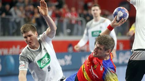 Die von dem spanier jordi ribera trainierte mannschaft gehört zu den besten nationalteams im handballsport. Handball-EM 2018: Deutsche Nationalmannschaft scheitert ...