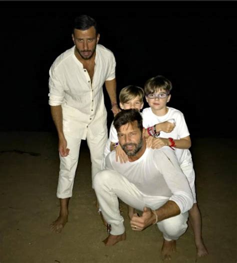 Another son, renn, followed in october 2019. Ricky Martin in vacanza con i figli e il futuro sposo Jwan ...