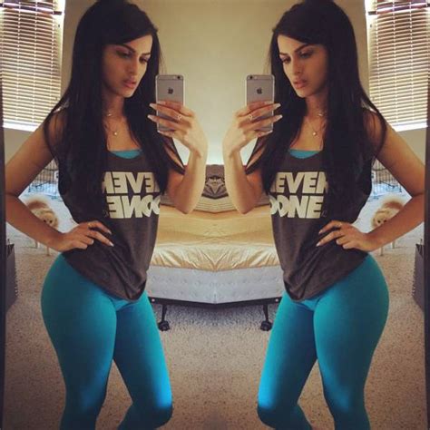 Camel toe can be unsightly and uncomfortable. Girls Always Look Drop Dead Gorgeous In Yoga Pants (62 pics)