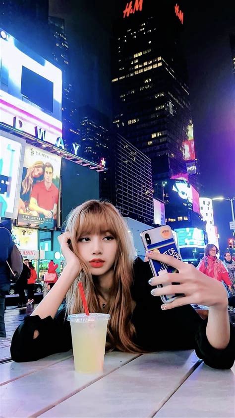 Jun 27, 2021 · lisa se convirtió en un referente de la moda. El chat de pasivas | Lisa blackpink fondo de pantalla ...