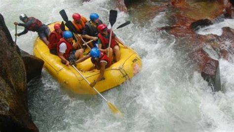 For a truly unforgettable experience, give white water rafting a try. 5 Lokasi Best Water Rafting Di Malaysia - TripJalan