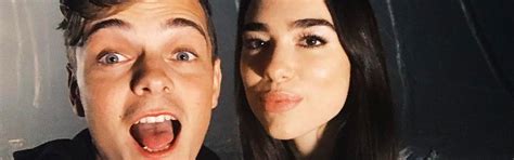 Dance music's freshest talent has headlined festivals around the globe, founded a label and mentored other artists and won the #1 spot in dj mag's top 100 three times. Martin Garrix en Dua Lipa nemen clip op - Qmusic