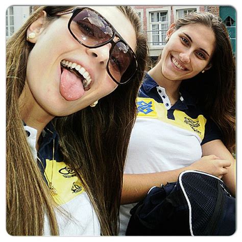 Jogadora de vôlei, atualmente no igor volley novara seleção brasileira. NT Volei: Rosamaria e Simone representam Brasil na Copa ...