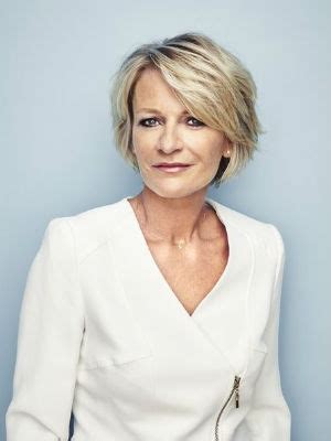 Et quelle coiffure pour femme de 60 ans ? Coiffure cheveux mi long femme 60 ans