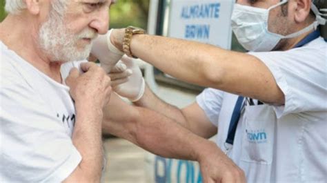 Campaña de vacunación antigripal 2014 porque es importante. YA COMENZÓ EL CRONOGRAMA DE VACUNACIONES A ADULTOS MAYORES ...