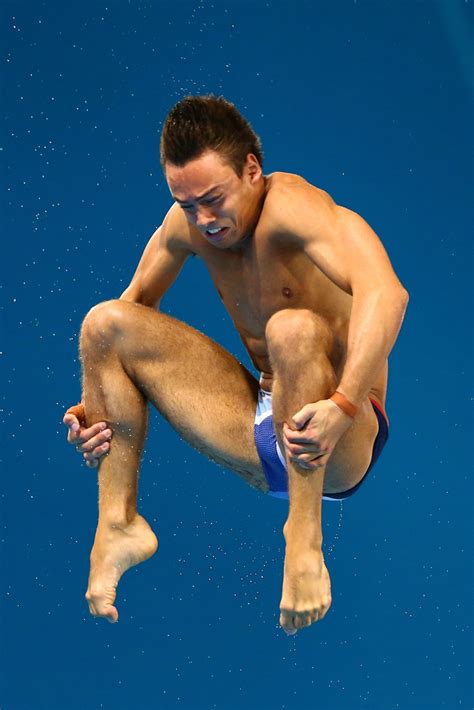 Jun 02, 2021 · plymouth's diving star tom daley has been selected as part of team gb's diving squad for tokyo 2020 summer olympics which will take place this summer. Tom Daley Photos Photos - Olympics Day 15 - Diving - Zimbio
