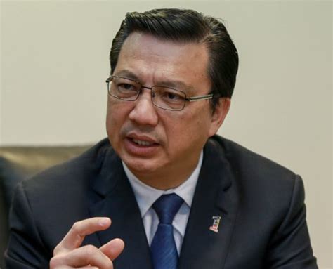 Bekas menteri pengangkutan datuk seri liow tiong lai; The Government Wants To Save Your Life By Reviving The AES ...