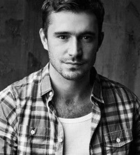 Farnworth was brought up just outside halifax in hebden bridge, west yorkshire, but moved to sidmouth in devon when he was fifteen. Oliver Farnworth | Hollyoaks Wiki | Fandom