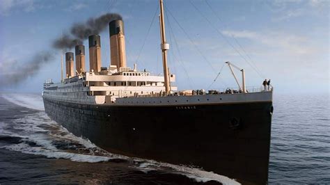 Nov 09, 2009 · the rms titanic, a luxury steamship, sank in the early hours of april 15, 1912, off the coast of newfoundland in the north atlantic after sideswiping an iceberg during its maiden voyage. Titanic : l'autre histoire tragique que l'on vous a cachée