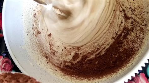 Cara membuat resepi kek span : Cara mudah membuat kek coklat - YouTube
