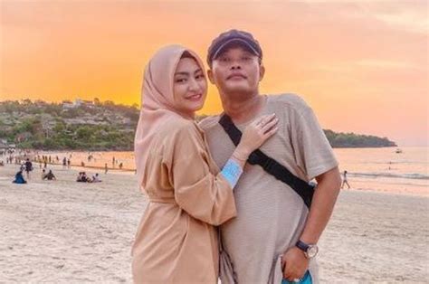 Kini usia kehamilan nathalie sudah menginjak 3 bulan. Kandungannya Baru Injak Trimester Pertama, Nathalie ...