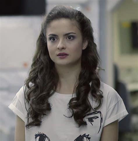Eva josefíková is a czech film and stage actress. Eva Josefíková v seriálu Kosmo (2016, režie Jan Bártek ...
