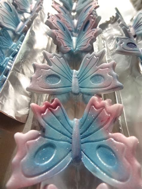 With my easy fondant recipe, even make homemade sprinkles! Fondant Butterflies 2 | Fondant butterfly, Fondant figures ...