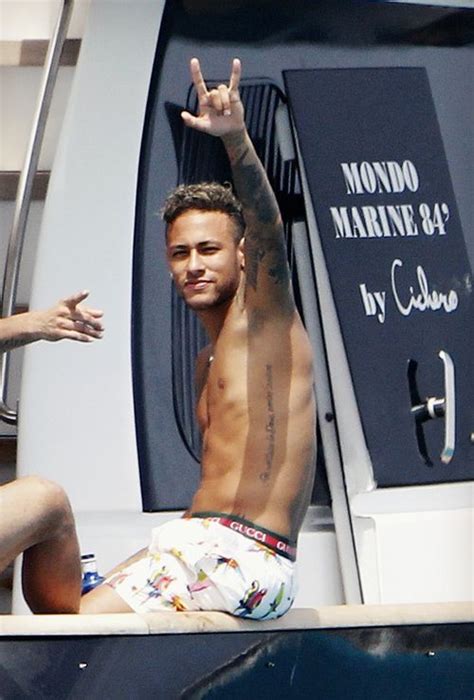 See more of neymar jr. Пин от пользователя I don't care на доске Footballers ...