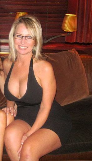 British blondes get gangbanged in a swingers club. i am craving for 1 good 5 men GB tonight | Sexy Mature ...