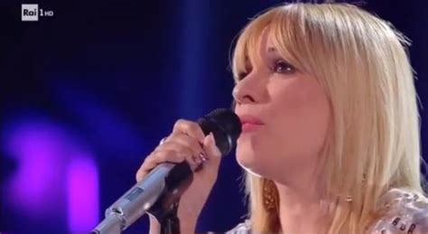 Dall'altra parte, i tumori aventi origine in una parte diversa del corpo. Ora o mai più, Lisa vince e commuove tutti: «Avevo un ...