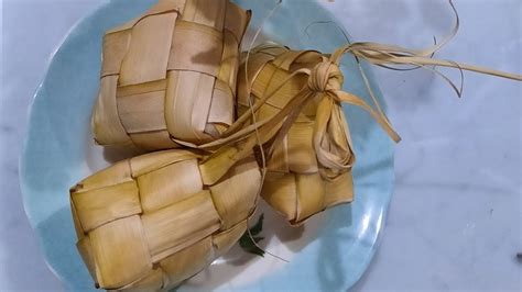 Selepas masak baru taburkan sedikit garam halus. Eps 44 : Pakai Cara ini Hanya 12 Menit Saja Rebus Ketupat ...