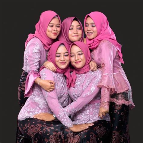 Check spelling or type a new query. √ 30+ Model Bridesmaid Hijab (DRESS, SERAGAM, KEBAYA, GAUN)