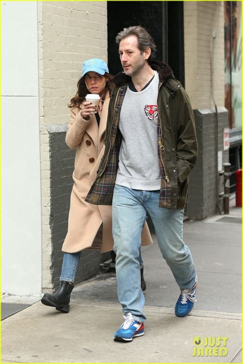 Aubrey plaza shocked fans when she called longtime love jeff baena her darling husband despite never announcing their wedding or engagement. Aubrey Plaza Steps Out with Boyfriend Jeff Baena in NYC: Photo 4067639 | Aubrey Plaza, Jeff ...