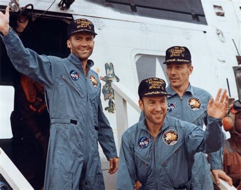 Apollo 13 was the seventh crewed mission in the apollo space program and the third meant to land on the moon. Apollo 13 - co tam się naprawdę stało - Crazy Nauka