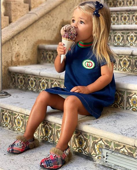 Jenny lloyd a fashion designer by profession is involved in the kids fashion industry. @kids_fashion_blogger's Instagram post: "Cutie @alesiaasta ️" in 2020 | Kids fashion, Fashion ...