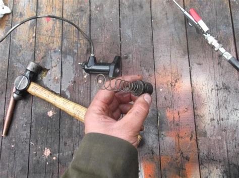 The clutch master cylinder is attached to the pedal but takes its fluid from the same reservoir as the brake cylinder. Achtung - Das schweinhund baby benz thread - Page 37 - PeachParts Mercedes-Benz Forum