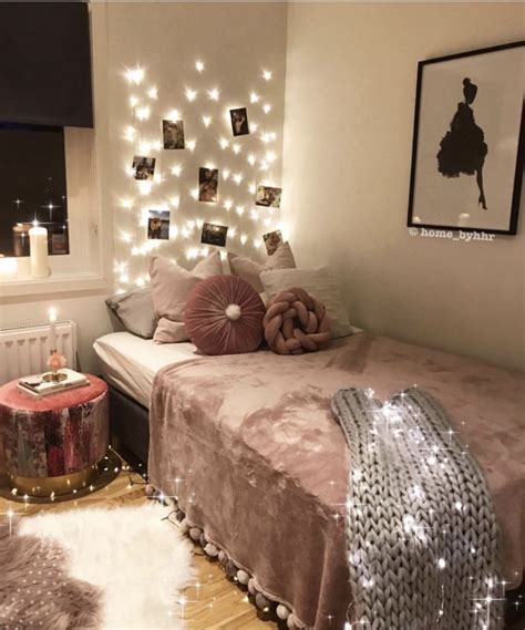 Cute bedroom | Rose gold room decor, Bedroom decor on a budget, Bedroom decor