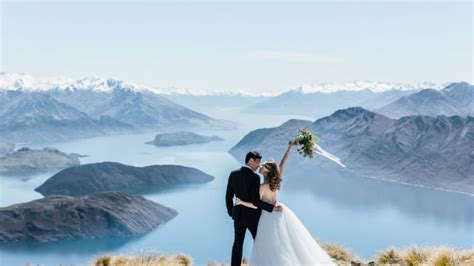 Berikut ini 4 tema unik foto pre wedding sederhana namun tetap romantis yang bisa anda contoh. √ Tren Untuk Prewed Pendaki Gunung | Gallery Pre Wedding