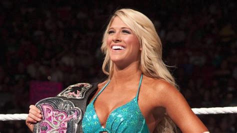 Jetzt meldet sich patricia zu wort. Barbie Blank aKa former WWE Champion Kelly Kelly will be ...