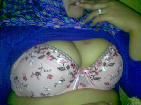 Jilbab, playbokep, video indonesia, watch. Download filem melayu percuma: Foto Tante Berjilbab ...