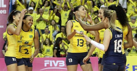 Com uma grande apresentação neste domingo, conquistou o inédito título da liga das nações com vitória de virada sobre a polônia, em rimini, na itália, por 3 a 1. Brasil x Polônia - Grand Prix feminino de vôlei - Vôlei ...