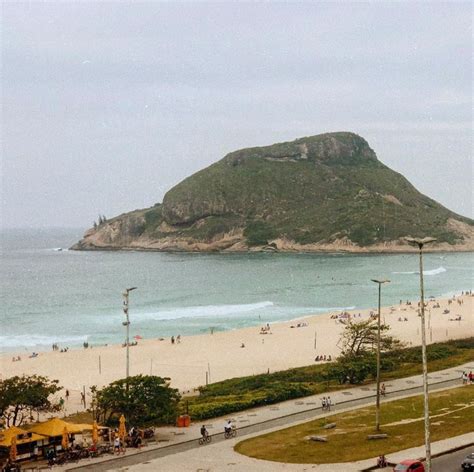 Como a atriz fez saber através das redes sociais, o casal viajou até barcelona na companhia de amigos. Carolina Loureiro e Vitor Kley: está a nascer uma nova ...
