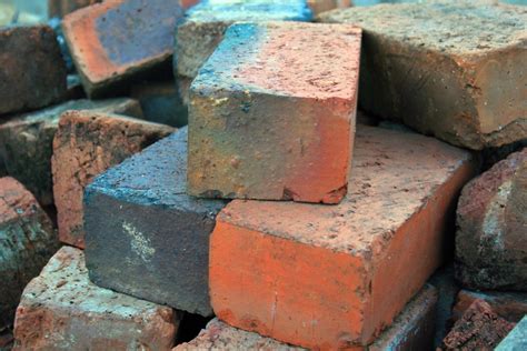 How to check brick quality in field? at site level - Detailed Explanation